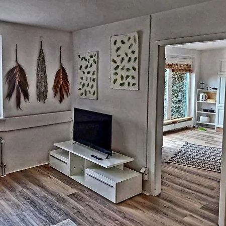 Appartement Stilvolles Mit Terrasse Und Stellplatz *